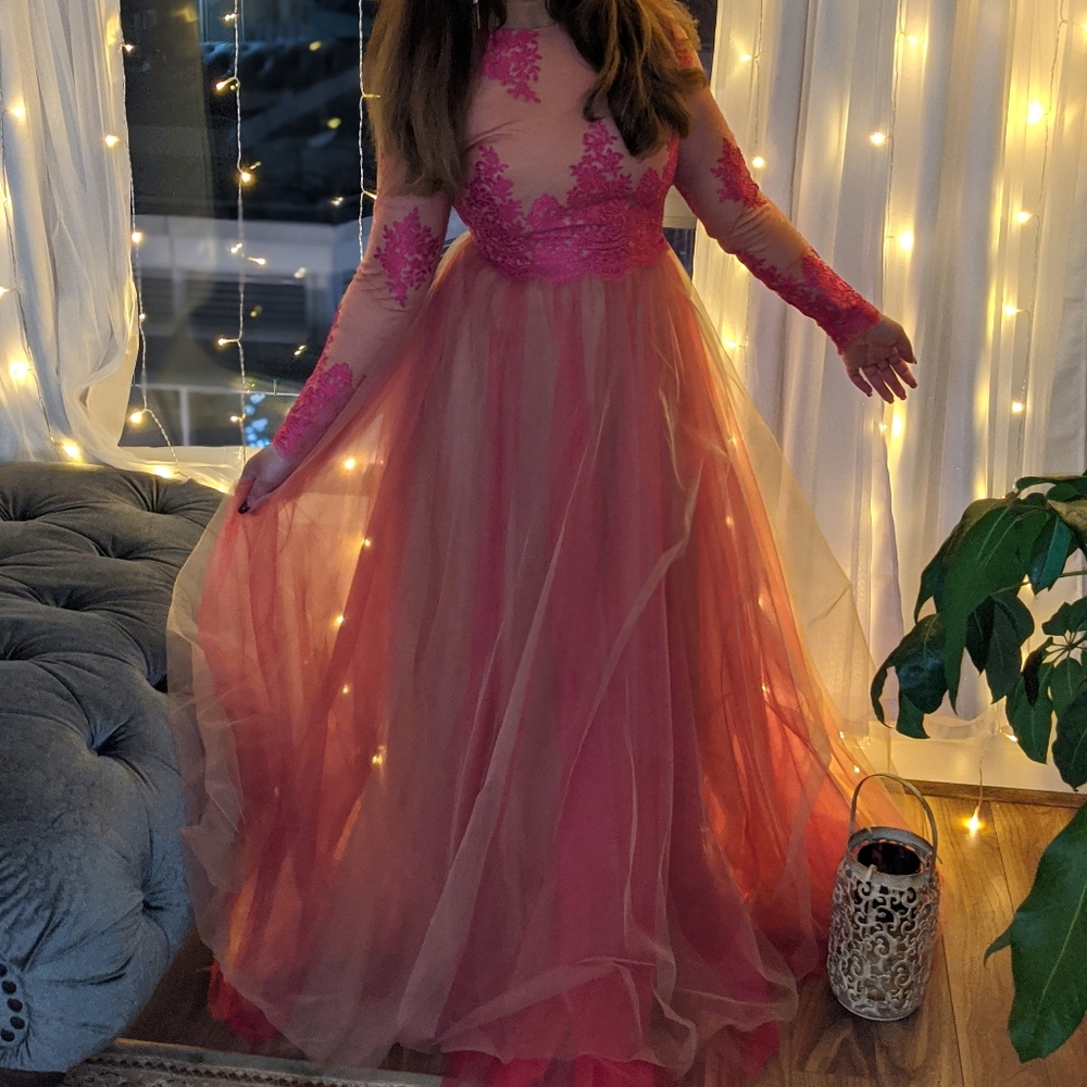 NWT TURKISH EVENING GOWN